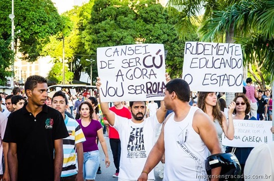garotos-protestando