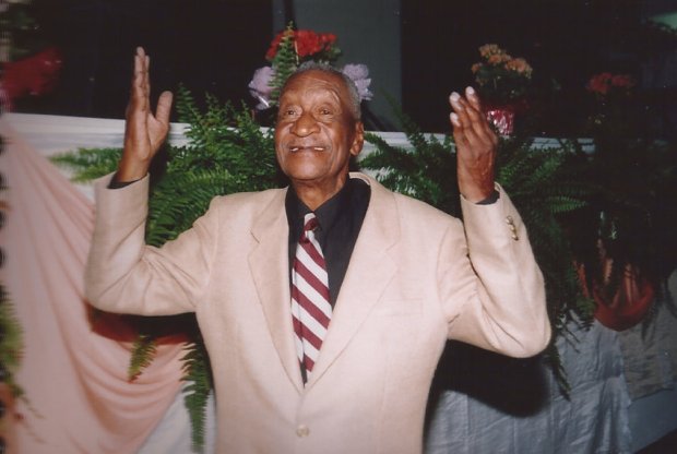 O ex-goleiro Barbosa, vicecampeão mundial em evento em sua homenagem no CAY, São Paulo