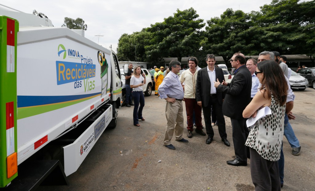 São Paulo 2015-12-15 Inauguração do Pátio Descentralizado de Compostagem de Resíduos de Feiras Livres, Serviços de Poda e Roçagem de Áreas Ajardinadas - Prefeito de São Paulo Fernando Haddad - Foto Cesar Ogata / SECOM