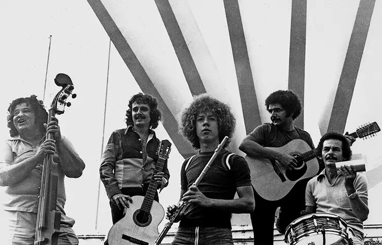 Faço da poeira o meu&nbsp;camarada