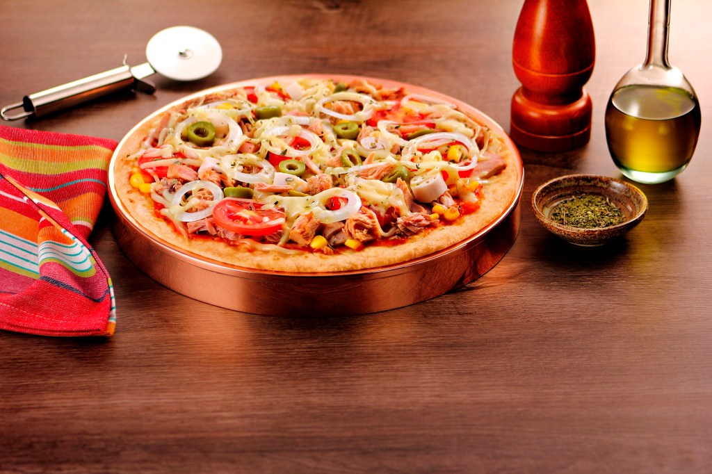 PIZZA DE FOGÃO COM&nbsp;ATUM