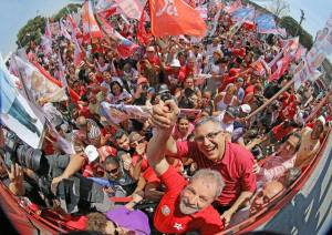 LulacomPadilha em campanha